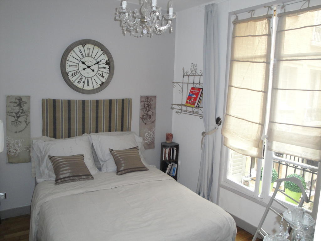 Almeria Garden Apartment Paris Room photo
